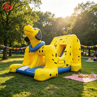 Toboggan gonflable multi-pistes à thème dinosaures de la jungle, populaire pour la ferme, le jardin, les journées en famille et les centres de jeux intérieurs