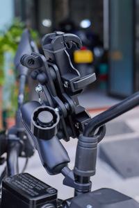 Soporte Universal para Teléfono de Motocicleta, Soporte para Manillar de Bicicleta, Antivibración, Rotación de 360 Grados, Soporte Móvil para iPhone - Product Image 2