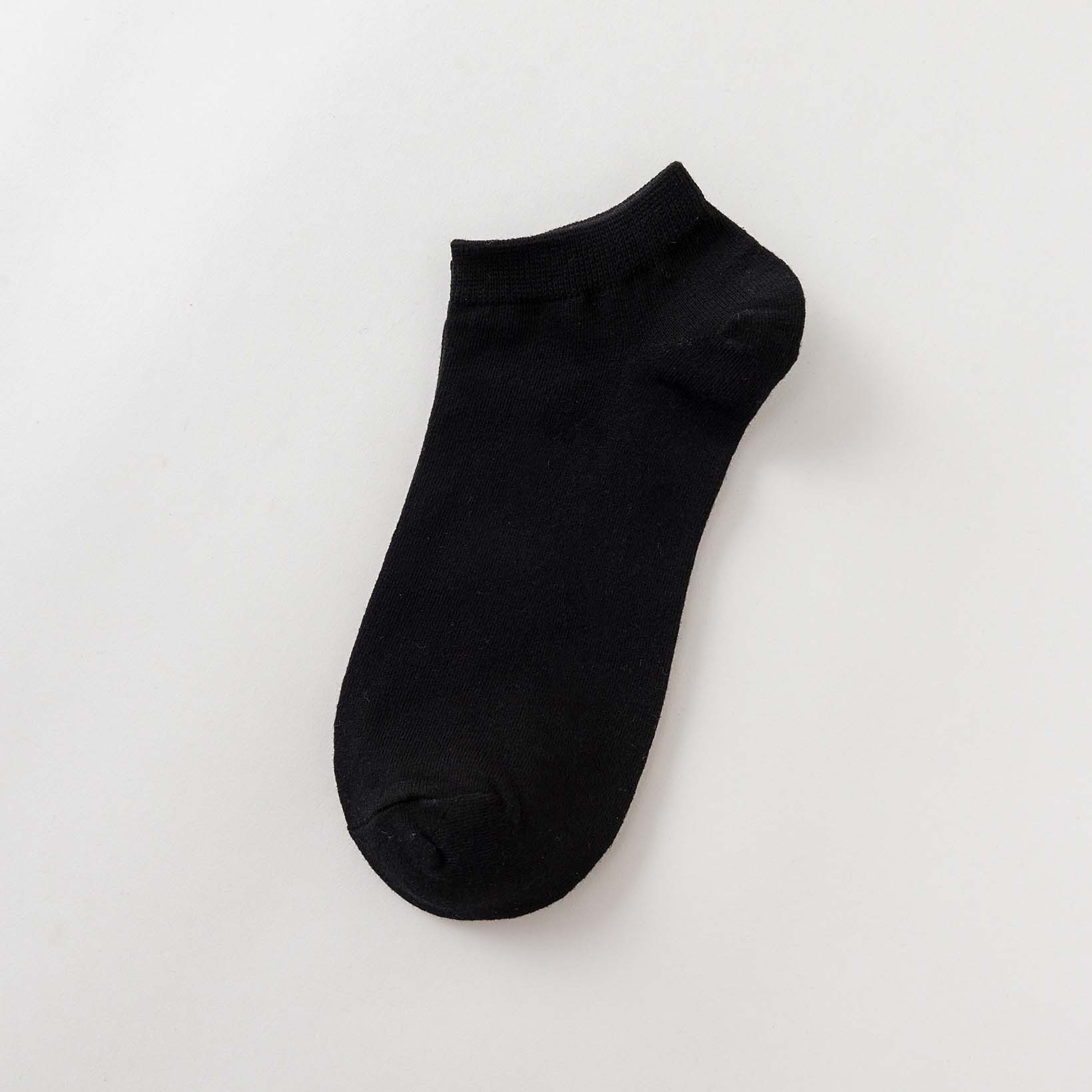 Black ankle socks