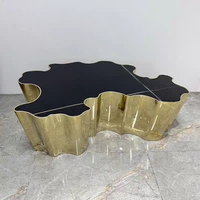 Table basse en marbre irrégulier haut de gamme sur mesure, table en métal inoxydable faite à la main pour les projets de meubles d'hôtels et de villas de luxe
