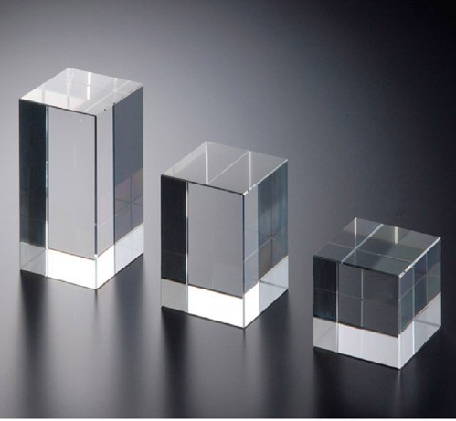 Clear/Transparent