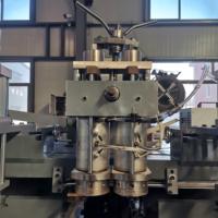 Machine de moulage par extrusion-soufflage directe usine pour la production de contenants cosmétiques creux en PEHD de 100 ml à 1 L