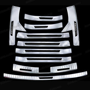 Cubierta protectora de umbral de puerta de coche, embellecedor decorativo para <span class=keywords><strong>toyota</strong></span> <span class=keywords><strong>corolla</strong></span> <span class=keywords><strong>cross</strong></span> 2022 <span class=keywords><strong>2023</strong></span>, accesorios de decoración de estilo automático - Product Image 2