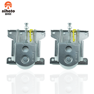 Herrajes para muebles, <span class=keywords><strong>armario</strong></span>, <span class=keywords><strong>puerta</strong></span> <span class=keywords><strong>corredera</strong></span> de madera, <span class=keywords><strong>rueda</strong></span> ajustable, engranaje de marcha <span class=keywords><strong>inferior</strong></span>, rodillo de <span class=keywords><strong>puerta</strong></span> <span class=keywords><strong>corredera</strong></span> de hierro - Product Image 2