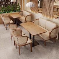 Ensemble de mobilier de restaurant d'Asie du Sud-Est en bois massif, canapé, banquette et table à manger, pour projets hôteliers commerciaux, modèle YCS-2025-001