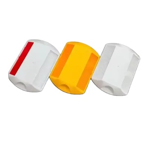 Reflector Prismático de Alta Intensidad de Plástico ABS Duradero, para Montar en Poste, Tipo Ojo de Gato, para Seguridad Vial, Marca HENGZEANFANG - Product Image 1