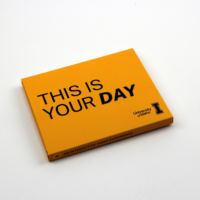 Nouveaux produits en promotion : Carte d'invitation cadeau, livre musical transparent, lecteur vidéo à écran LCD, brochure