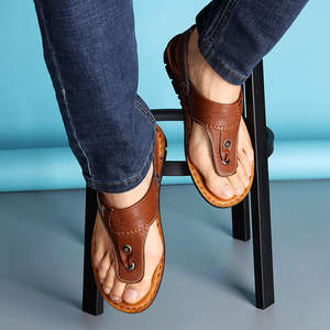 Nouvelles sandales d'été décontractées pour hommes, chaussures de plage en <span class=keywords><strong>cuir</strong></span> à semelles souples et antidérapantes pour hommes, <span class=keywords><strong>tongs</strong></span>, <span class=keywords><strong>tongs</strong></span> pour hommes - Product Image 4