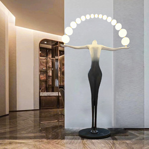 <span class=keywords><strong>Lampada</strong></span> Scultura Moderna in Resina per Soggiorno, <span class=keywords><strong>Lampada</strong></span> da <span class=keywords><strong>Soffitto</strong></span> a Forma Umana, Scultura Artistica per Camera da Letto, Soggiorno, Galleria, Lampade da Terra - Product Image 2