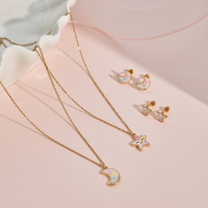 Set di Gioielli in Acciaio Inossidabile per Bambine, <span class=keywords><strong>Collana</strong></span> e Orecchini con Stelle e Luna, Regalo per Bambine - Product Image 3