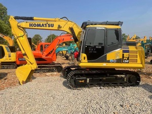 Miniexcavadora usada Komatsu PC130 de 13 toneladas, excavadora hidráulica compacta de segunda mano fabricada en Japón para trabajos de utilidad - Product Image 3