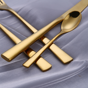 <span class=keywords><strong>1810</strong></span> Titanium Mạ Vàng <span class=keywords><strong>Flatware</strong></span> Nhà Hàng Khách Sạn Bộ Dao Kéo Cho Đám Cưới - Product Image 4