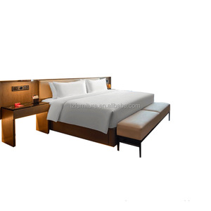 Ensemble de meubles de chambre à coucher contemporain pour hôtel 3 étoiles, taille personnalisable, cadre de lit en bois MDF avec panneau de tête de lit et tables de chevet - Product Image 4