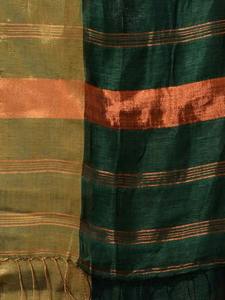 Sari en lin pur vert de qualité supérieure pour femmes avec un style drapé élégant et un attrait esthétique raffiné artisanal en provenance d'Inde - Product Image 4