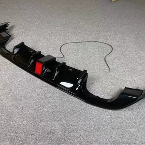 Nuovo Diffusore Posteriore Nero con Luci, Kit Carrozzeria Modifica TCR RGTI per Volkswagen <span class=keywords><strong>Golf</strong></span> Mk7/7.5 2018-2020 - Product Image 3