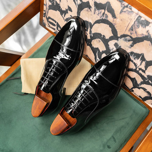 Zapatos Oxford de Vestir para Hombre, de Charol, con Punta en Pico, Suela Roja, con Cordones, Estilo Sólido, Antideslizantes, para Todas las Temporadas, para Oficina - Product Image 3
