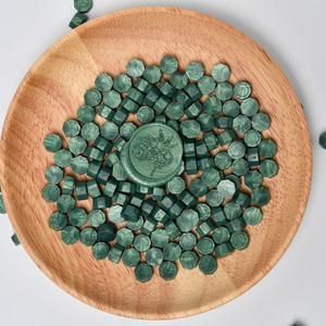 Offre Spéciale : Magnifiques Perles de Cire à Sceller Plus de 65 Couleurs, Design Octogonal Personnalisable pour Emballage et Décoration d'Invitations - Product Image 1