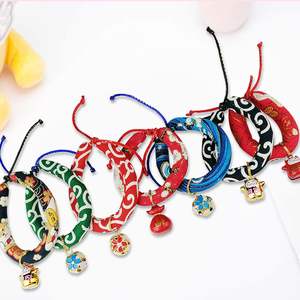Adorable <span class=keywords><strong>collar</strong></span> de gato de Navidad con campana de la suerte estilo japonés hecho a mano estampado <span class=keywords><strong>Collar</strong></span> gatitos Halloween Navidad, etc. - Product Image 4