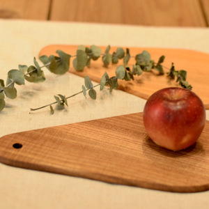 Tabla de cortar de madera hecha a mano, forma irregular, multifuncional, para uso en la cocina - Product Image 3