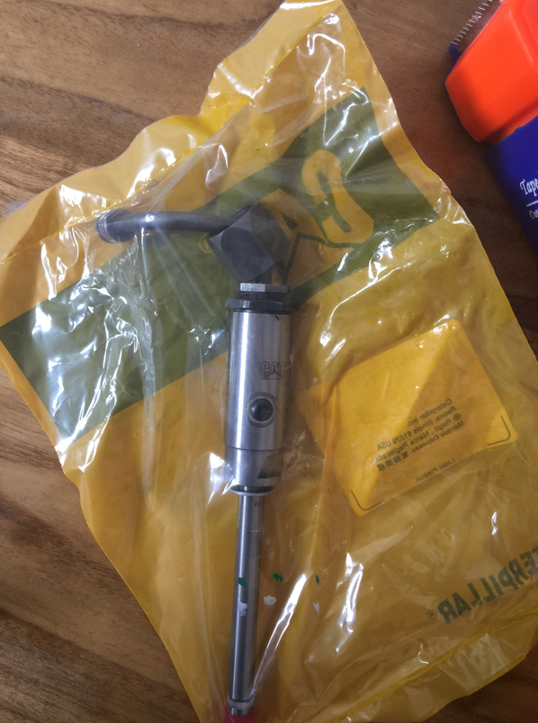 Wholesale Diesel Engine Pencil Type fuel injector 4W7015 On Sale