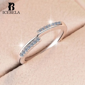 Minimalista elegante Plata De Ley 925 plata esterlina geométrico intercalado canal Vvs Moissanite Anillos para mujeres - Product Image 3