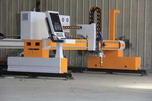 Machine de découpe de tôles CNC à <span class=keywords><strong>portique</strong></span> motorisée par servomoteur, équipée pour la découpe plasma et à la flamme - Product Image 2