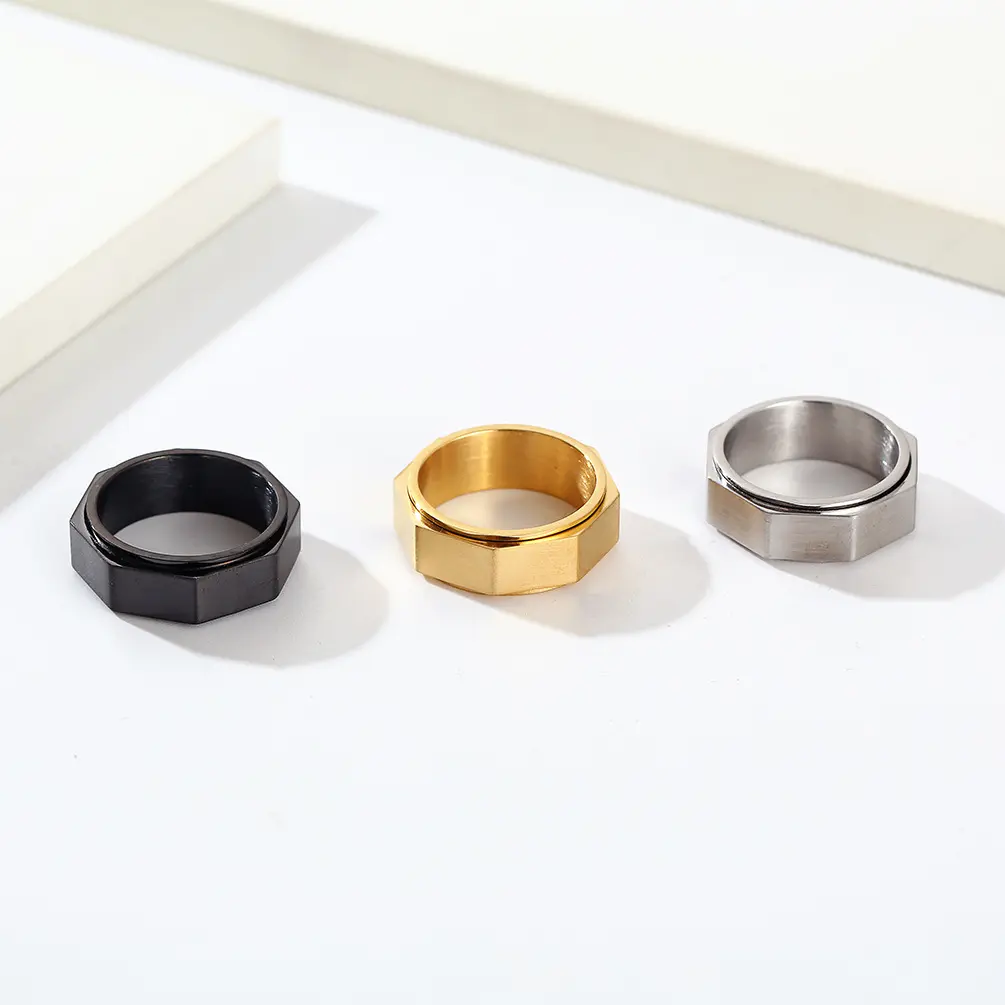 แหวนเปล่าสแตนเลสแบบหมุนได้พร้อมโลโก้เลเซอร์ออกแบบได้ตามต้องการสีเงิน/สีทอง/สีดำ