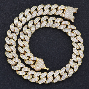 Collar de hombre Hip Hop americano europeo Venta caliente 18mm <span class=keywords><strong>Tres</strong></span> filas T Square Zircon <span class=keywords><strong>Cuba</strong></span> Cadena Material de latón Accesorio de tendencia - Product Image 2