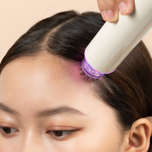 Aplicador de aceite esencial grueso antipérdida de cabello, masajeador de cabeza para el crecimiento del cabello con LED, aplicador automático de aceite para el cabello con descarga líquida - Product Image 1