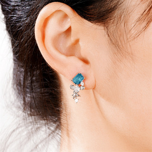 Orecchini a Perno Geometrici Irregolari con Motivi Floreali per Donne, Accessori per Orecchie da Indossare Quotidianamente, per Outfit Casual e Regalo - Product Image 6