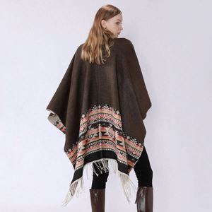 Poncho clásico de invierno cálido, largo, con capucha y frente abierto, estilo chal, con borlas, capa mexicana de acrílico para mujer, material de lana, estilo disfraz. - Product Image 2