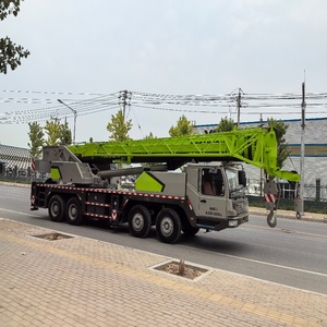 Grúa sobre Camión Zoomlion ZTC500V de 50 Toneladas con Motor Weichai de Marca China, Altura de Elevación de 61 m para Puentes y Edificios - Product Image 1