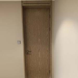 Ensemble de meubles en bois massif personnalisé moderne, design complet de porte intérieure pour appartements, chambres à coucher, fabrication sur mesure en bois - Product Image 6