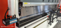 Prensa Plegadora CNC Híbrida Amada con Bomba de Aceite Doble de Sujeción Rápida SPB-175T3200, 8+1 Ejes