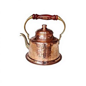 Tetera Clásica de Aluminio Refinado, Duradera y Confiable, que Eleva la Experiencia de Preparación del Té Matutino - Product Image 1