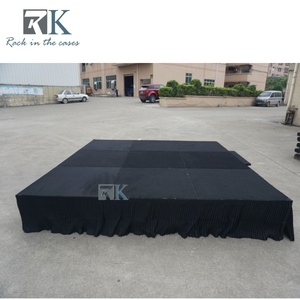 เวทียกพื้นสำหรับงานกลางแจ้งและในร่ม  วัสดุอะลูมิเนียม  แบบพกพา พร้อมขาพับได้ - Product Image 2