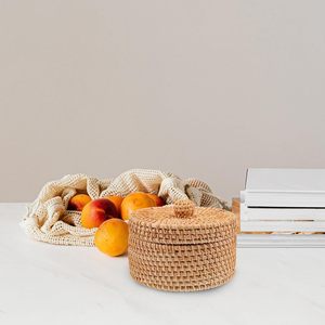 ตะกร้าหวายสานมือทรงกลมพร้อมฝาปิด ขนาดกะทัดรัดสำหรับจัดเก็บเครื่องสำอาง ขนม ถุงชา ของตกแต่งบนเคาน์เตอร์ - Product Image 5