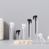 Flacon de testeur de parfum transparent de 1ml 2ml 3ml Flacon de parfum en verre avec couvercle en plastique