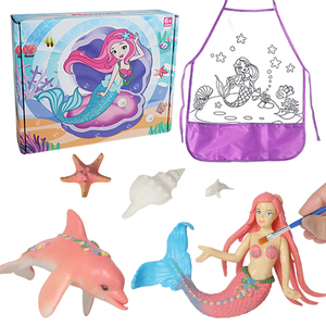 WAYEE 男女通用 DIY 美人鱼绘画套件，带可涂色围裙、2 个美人鱼模型、海洋配件、12 种丙烯颜料、闪光颜色 - Product Image 1