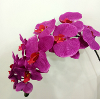 Fleurs d'orchidées artificielles en soie réalistes de haute qualité avec une simulation hautement fidèle pour la décoration de la maison, la fête des mères et la rentrée scolaire