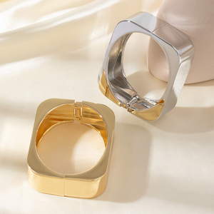 Bracciale Vintage da Donna 2025 in Oro per Banchetti, Moda Quadrata Bengale per Occasioni Speciali - Product Image 3