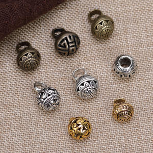 Buena calidad Qipao placa QQ Son Xiangyun patrón hueco Metal colgante redondo chino mano Hanfu botón - Product Image 3