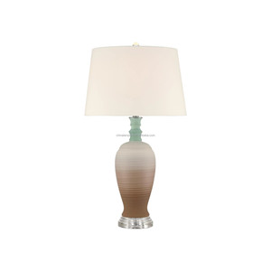 Vase en céramique marbré bleu et blanc, lampe de table moderne avec base en cristal |   Éclairage côtier élégant pour chambre d'hôtel et bureau - Product Image 2