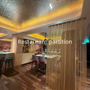 ม่านกั้นห้องร้านอาหารแบบตาข่ายอะลูมิเนียมเคลือบสีฝุ่นพร้อมงานเชื่อมสำหรับพื้นที่รับประทานอาหาร บาร์ ร้านค้าปลีก และตกแต่งภายใน - Product Image 6