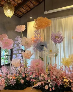 Ensemble de fleurs en organza de soie géante décorative de fête grande pivoine de pavot debout avec mini fleurs pour décor d'événement de mariage