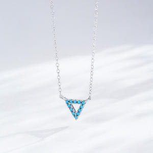 Collar con colgante minimalista de plata de ley S925 con turquesa de corte redondo y diseño calado triangular, versión de cobre personalizable para mujer - Product Image 4