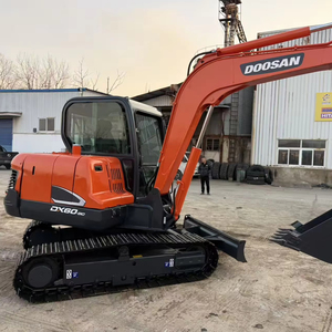 รถขุดไฮดรอลิกมือสอง DOOSAN/CAT/HYUNDAI DX60 สภาพดีเยี่ยม มีสินค้าในสต็อก - Product Image 1