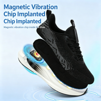 Chaussures de course noires en tricot pour hommes, style chaussette, respirantes, avec semelle blanche amortie, personnalisables OEM/ODM, vente en gros, directement de l'usine