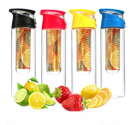 Garrafa de suco de frutas de plástico com filtro para bebidas frias personalizadas 700ml Garrafa de água para acampamento ao ar livre