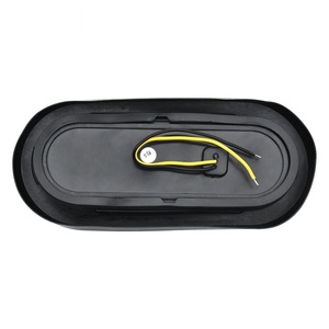 Feux arrière de camion ovales en état neuf, systèmes d'éclairage automobile, feux arrière de remorque - Product Image 6
